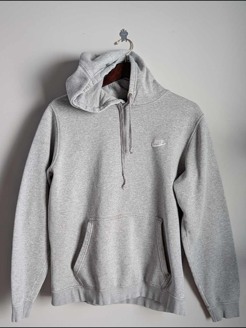 Nike Club Fleece Hoodie Men's Large Gray Pullover Embroidered Swoosh Streetwear